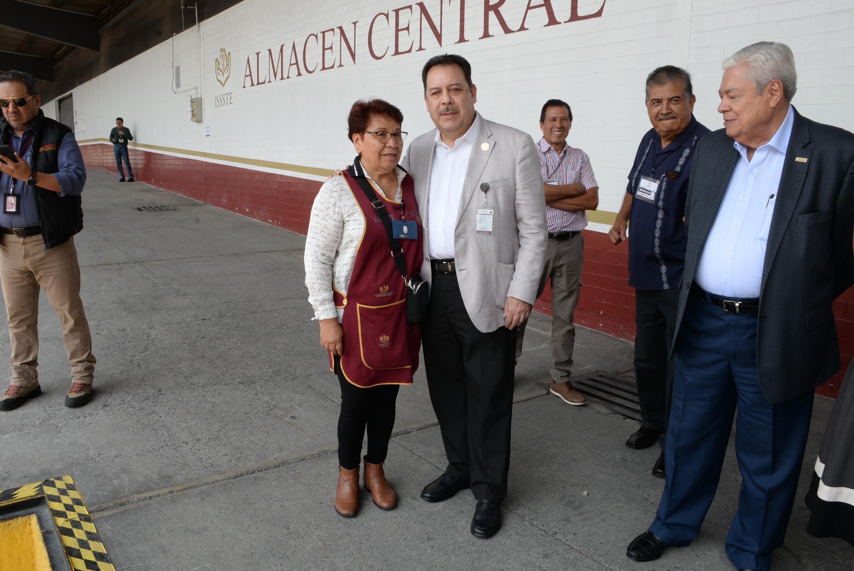 Inauguración de la Nueva Unidad de superISSSTE, en los almacenes, San Fernando No. 547